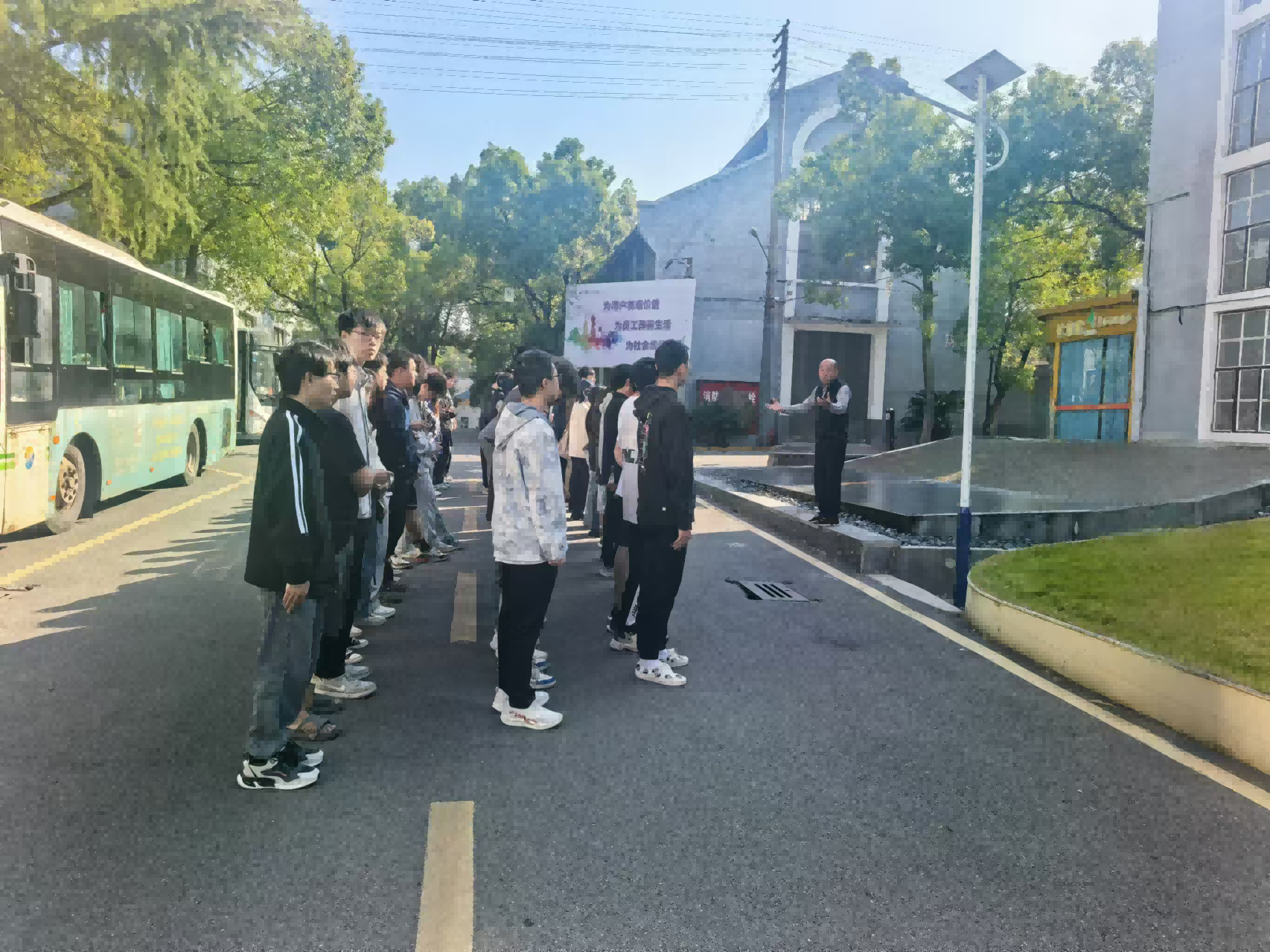 湖南工程学院学生来hth·华体会体育（中国）官方网站研学